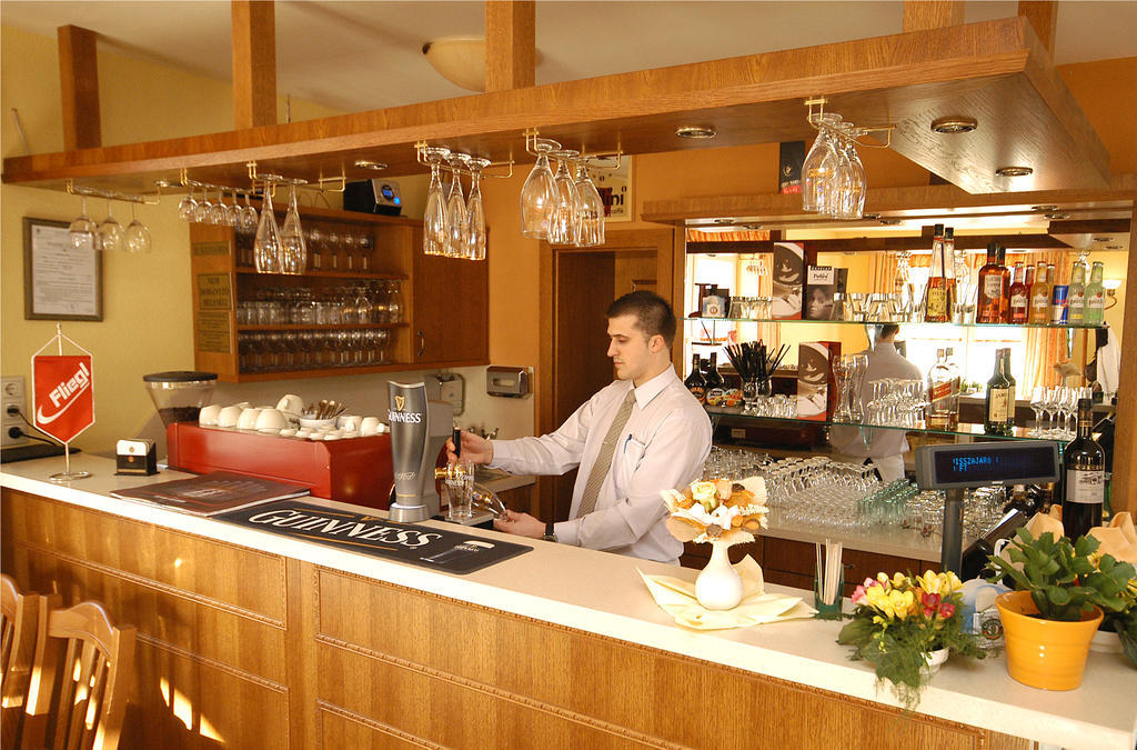 Abda Hotel Bavaria מראה חיצוני תמונה